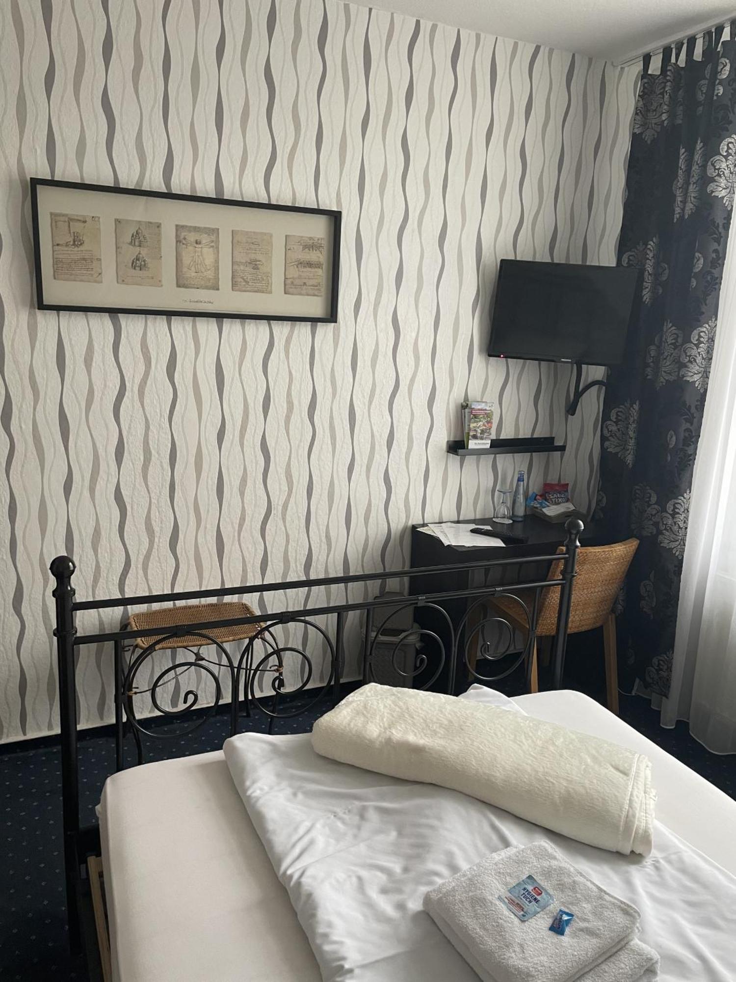 Hotel Jaegerhof Kettwig Essen Room photo